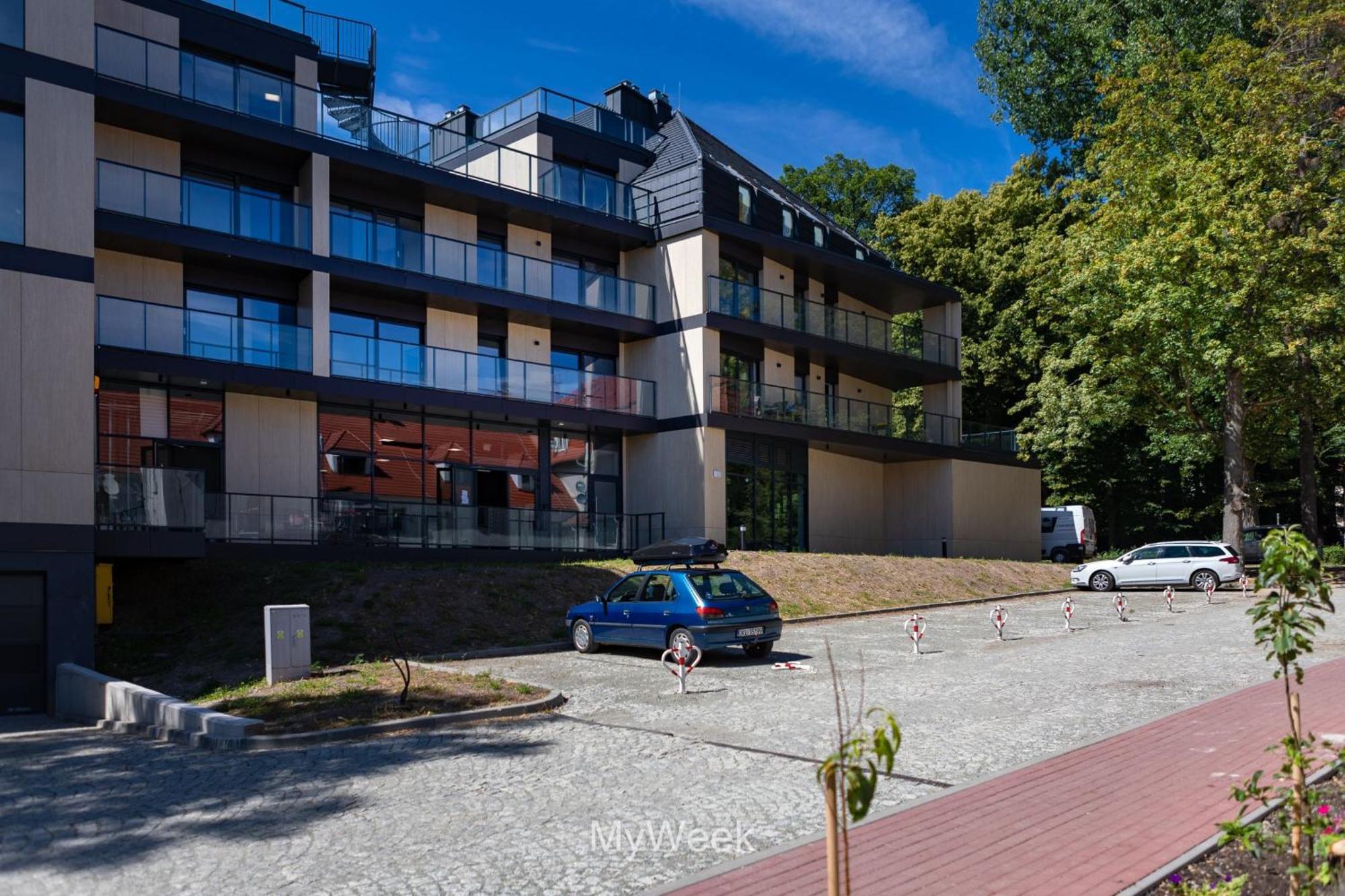 Apartament Wood & Sauna Ogrody Pieniawskie, Myweek *