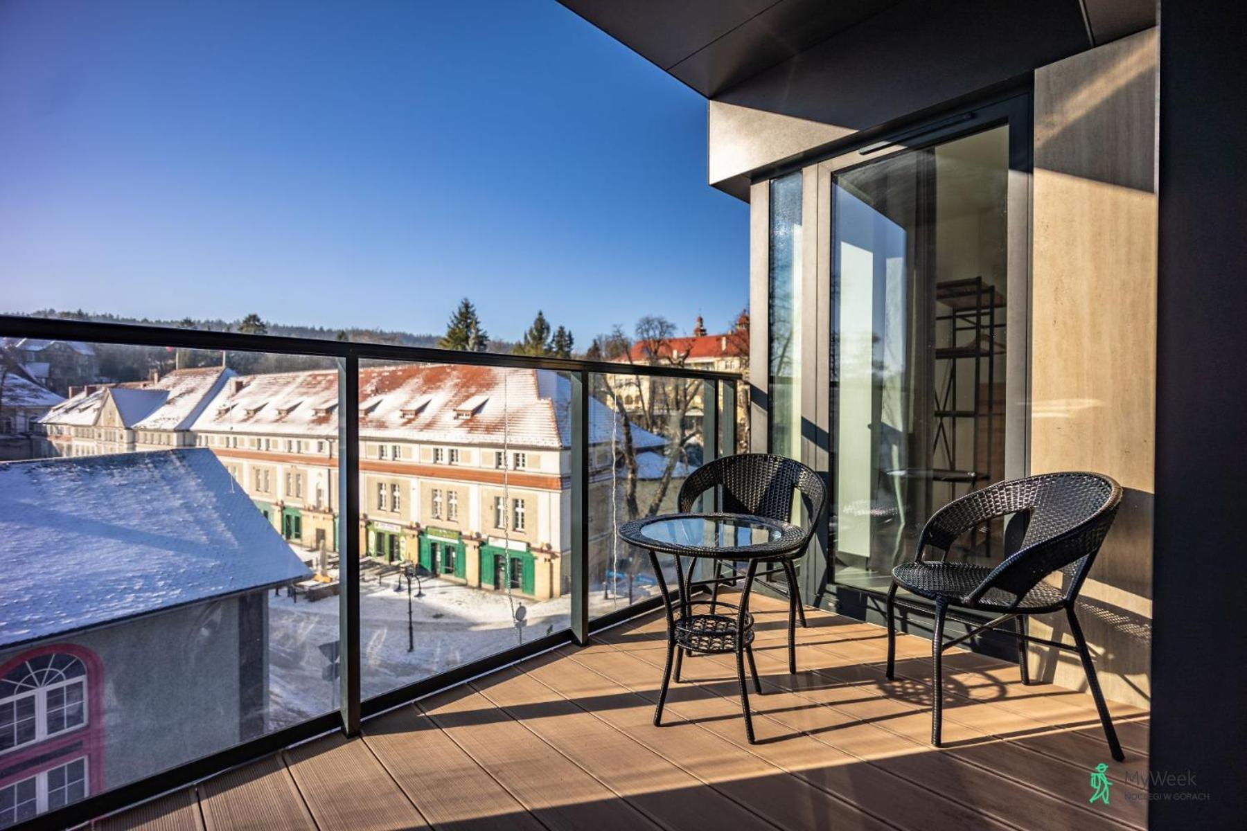 Apartament Wood & Sauna Ogrody Pieniawskie, Myweek